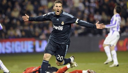 九游全站登录地址-法甲裁判裁决公平受认可，赛事秩序井然，德甲裁判安排