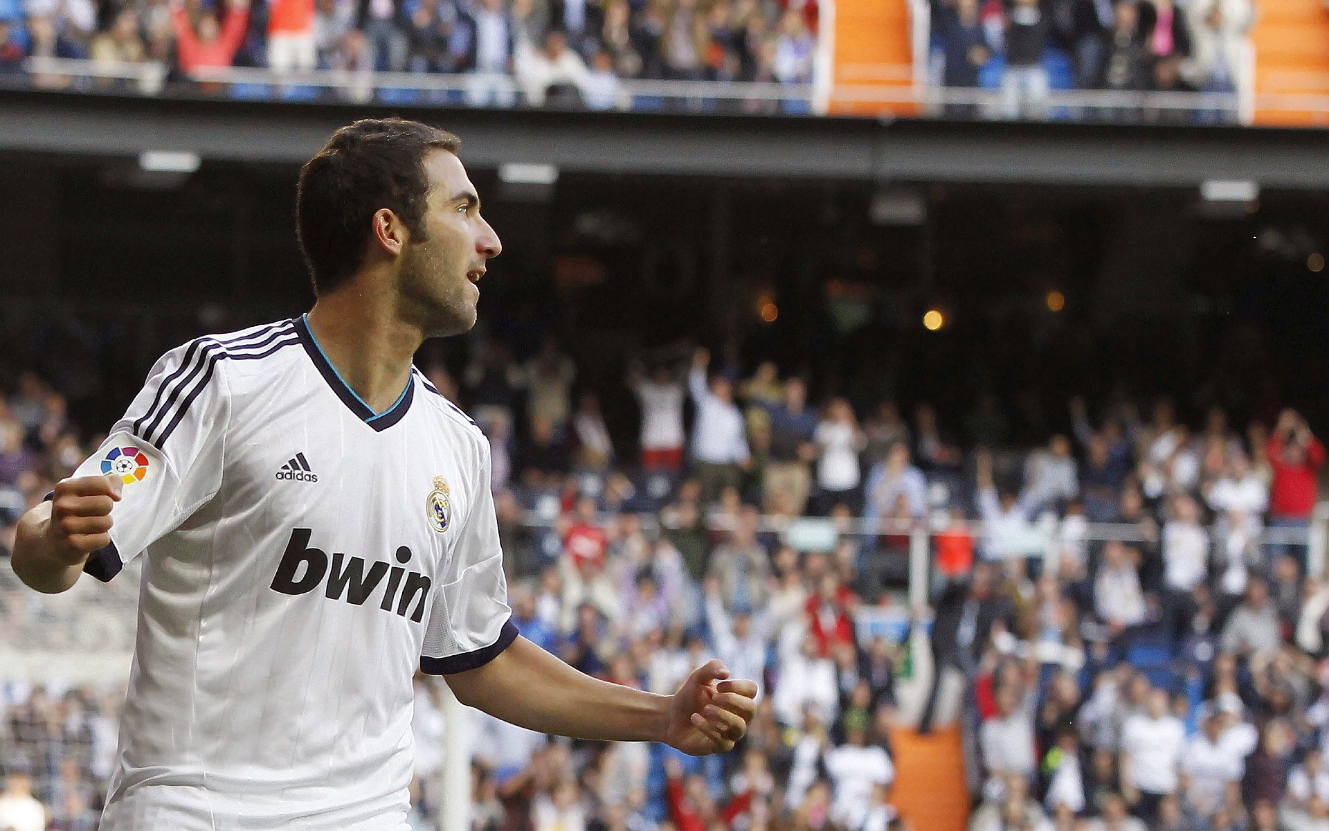 速度与技巧的较量，欧冠精彩瞬间分析，欧冠水平